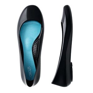 Oka B Taylor Shiny Ballet Flats Black Flexible Waterproof Sz 9